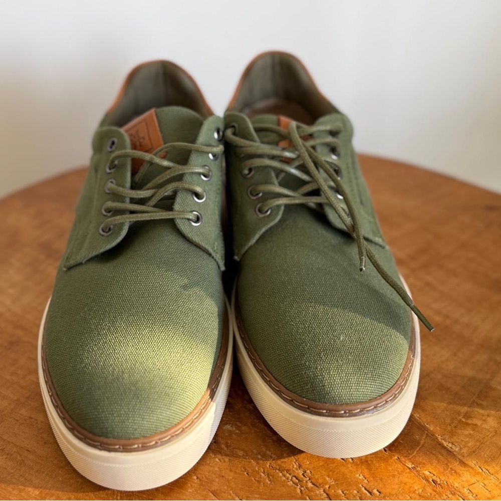 Men's Green Canvas Sneakers